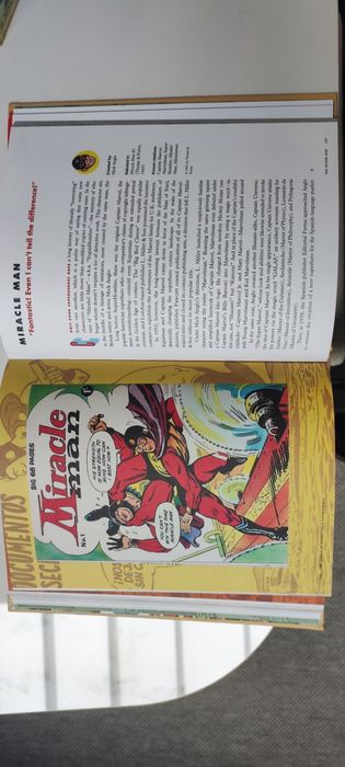 The League SuperHeroes e The Legion Supervillains