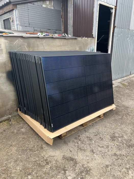 Внаявності Сонячні панелі 410 ват.