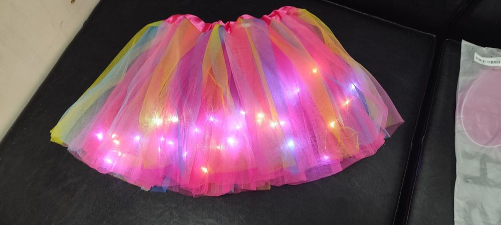 Saia tule colorida c luzes