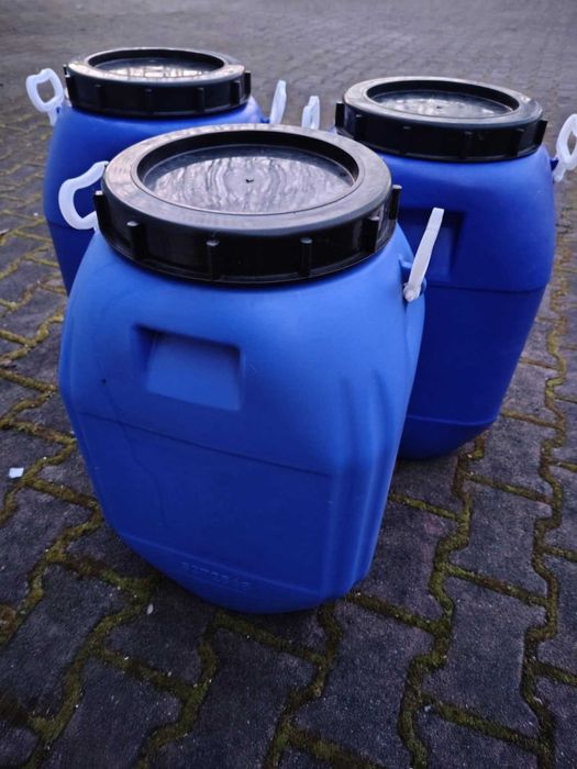 Solidne plastikowe beczki 60 l