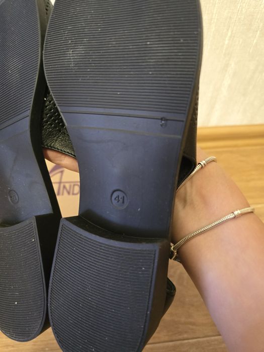 Женские кожаные лоферы, туфли с открытой пяткой Andalini. Новые. 41 р.