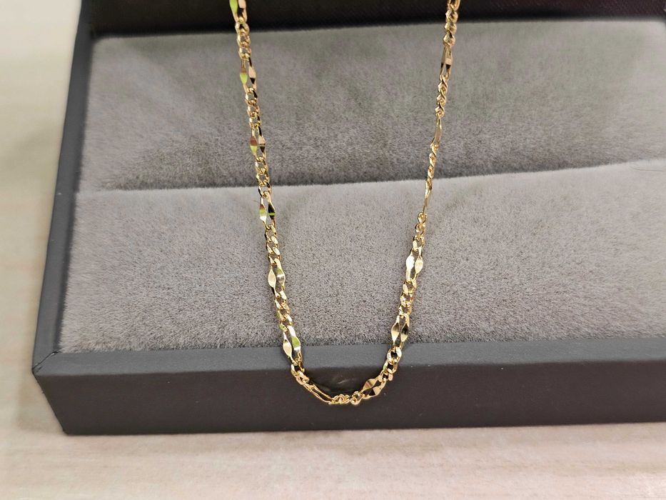 Złoty łańcuszek podwójny splot ze zdobieniami PR 585 50 cm