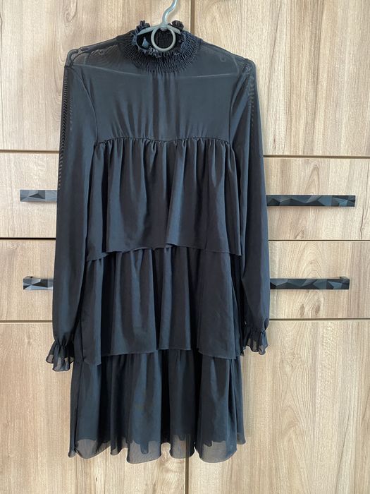 Женское плаье черное