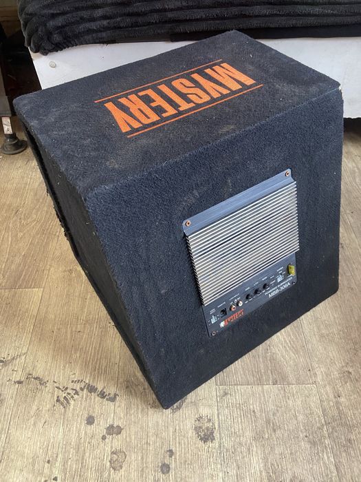 Продам активный Сабвуфер Mystery MBB-306A