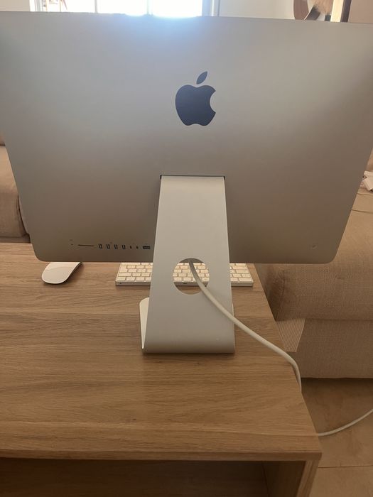 iMac 21,5” 2017 + Teclado + Rato — 1TB | 8GB RAM