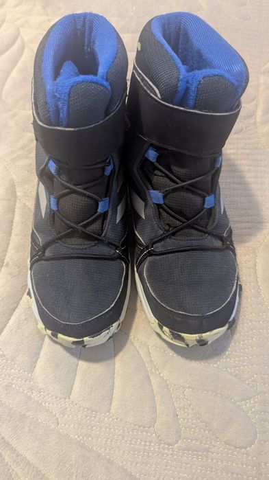 Ботинки термо adidas terrex- 33 размера