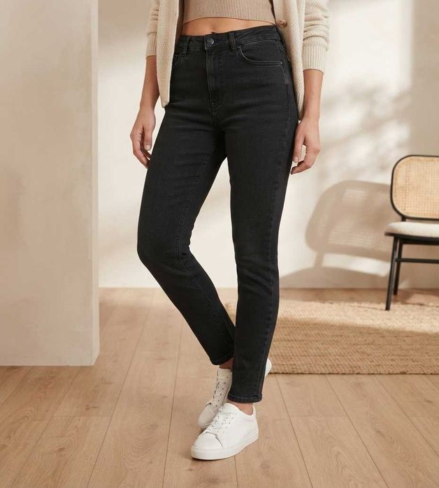 Jeansy skinny rozmiar 28