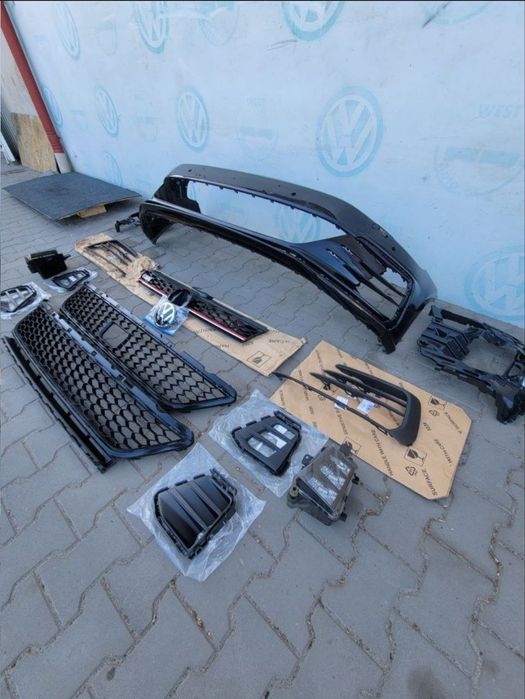 Бампер Golf 7 GTI Рест/Дорест Комплектуючі бамперу
