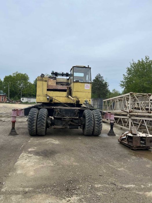 Кран пневмоколісний КС-5363А