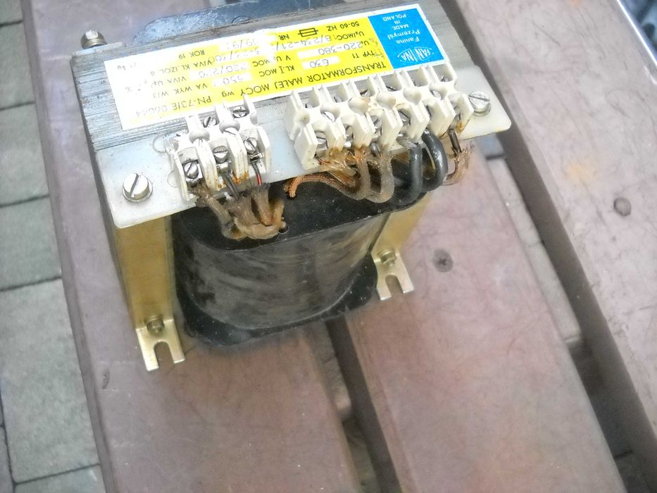 Transformator / prostownik /