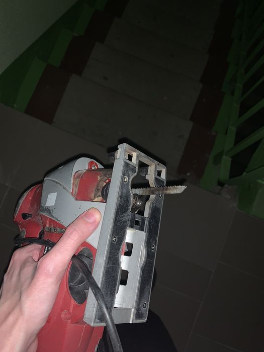 Продам електролобзик Einhell