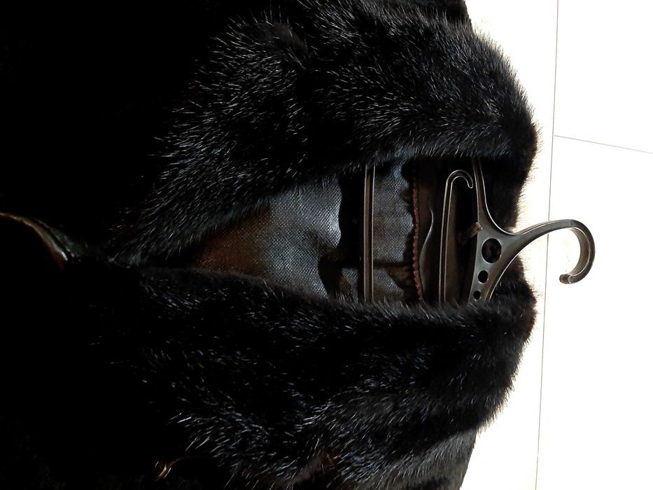 Натуральное меховое супер красивое мужское пальто р 50-52 Греция