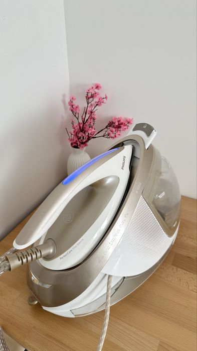 Праска з парогенератором PHILIPS