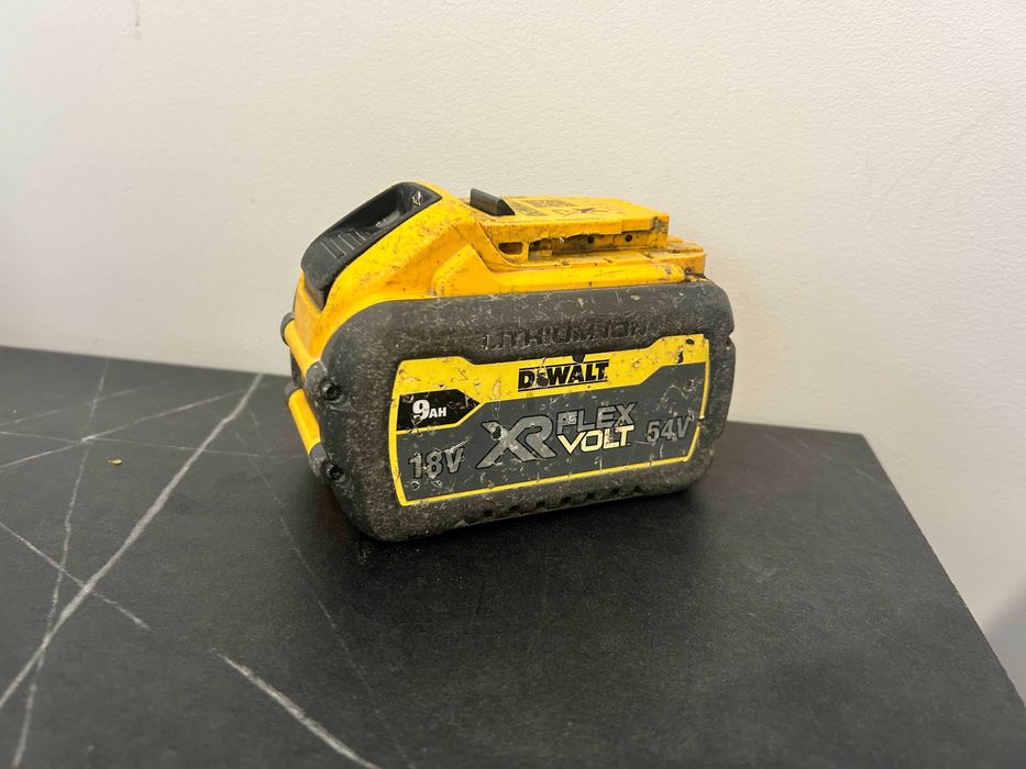 OKAZJA! Akumulator Dewalt FlexVolt 9Ah 18V/54V – 2021 rok