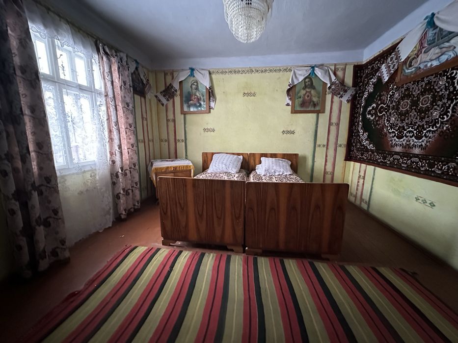 Продається будинок  поблизу м.Стебника (с.Доброгостів)