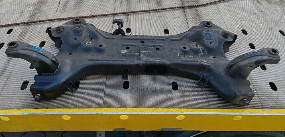 Sanki zawieszenia przód przednie 1.2 Hyundai I20 II 14-18