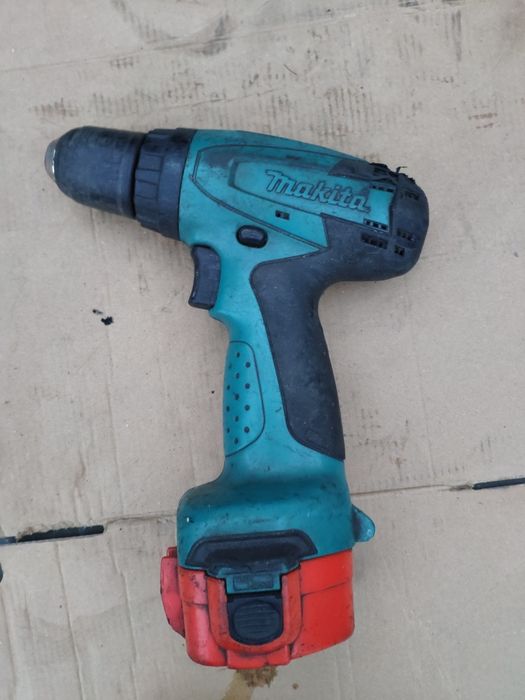 Makita 6271D wkrętarka