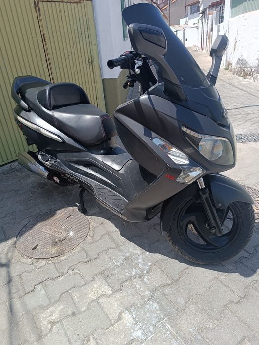 Mota SYM GTS Evo 125