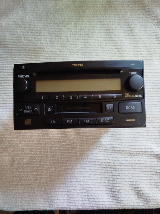 Автомагнітола рав 4 2002 року