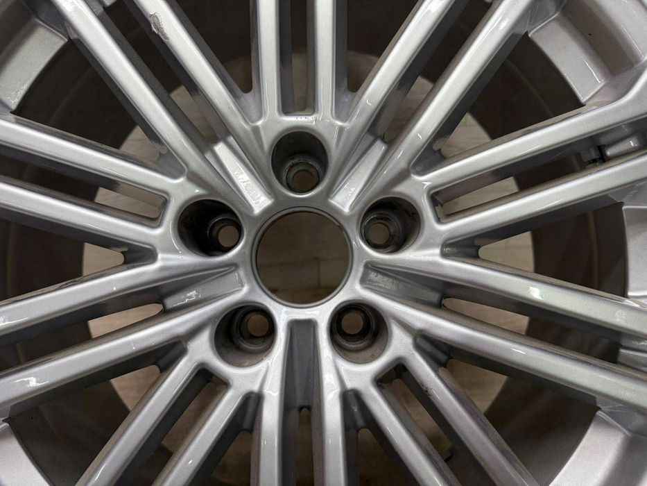 felga audi a4 b9 s4 e 8.0jx18h2 et31 5x112 8w0601025ee