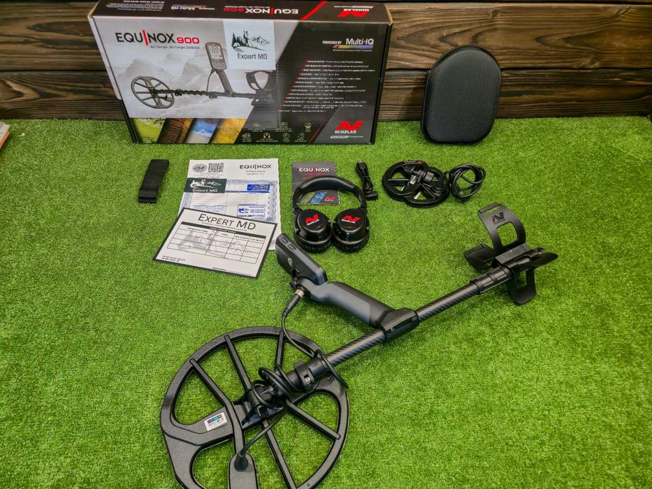 Металошукач Minelab Equinox 900