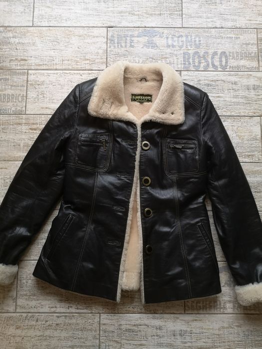 Жіноча дублянка з якісної натуральної шкіри. Розмір М. Стан ідеал.