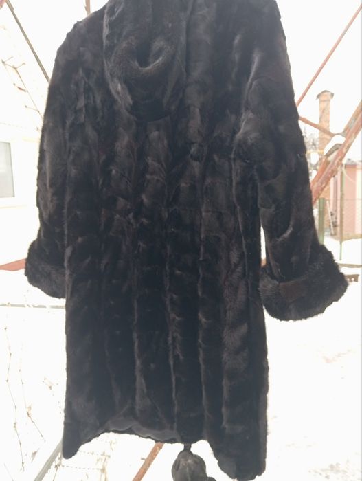 Шуба норкова з капюшоном!