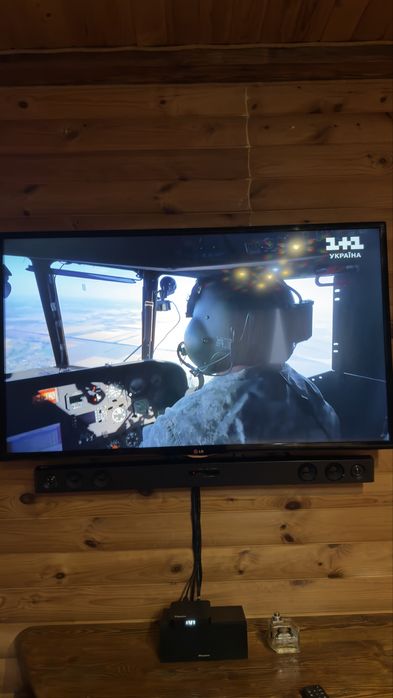 Lg 47 телевізор . 47ln