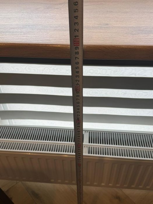 Барна стійка і 3 стільця