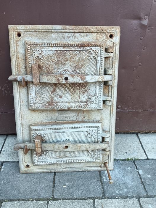 Drzwiczki do pieca kaflowego