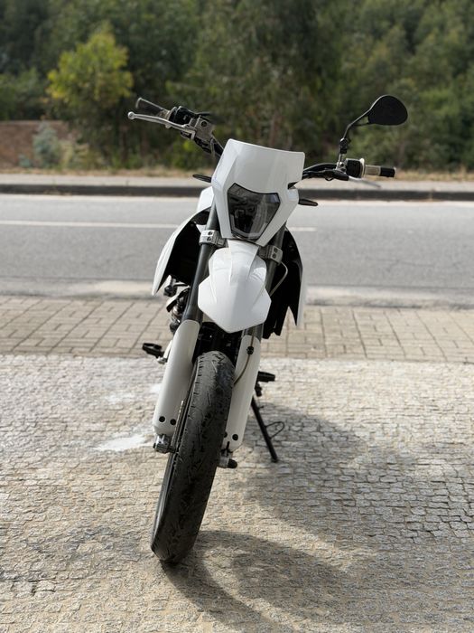 Mota UM DSR 125cc