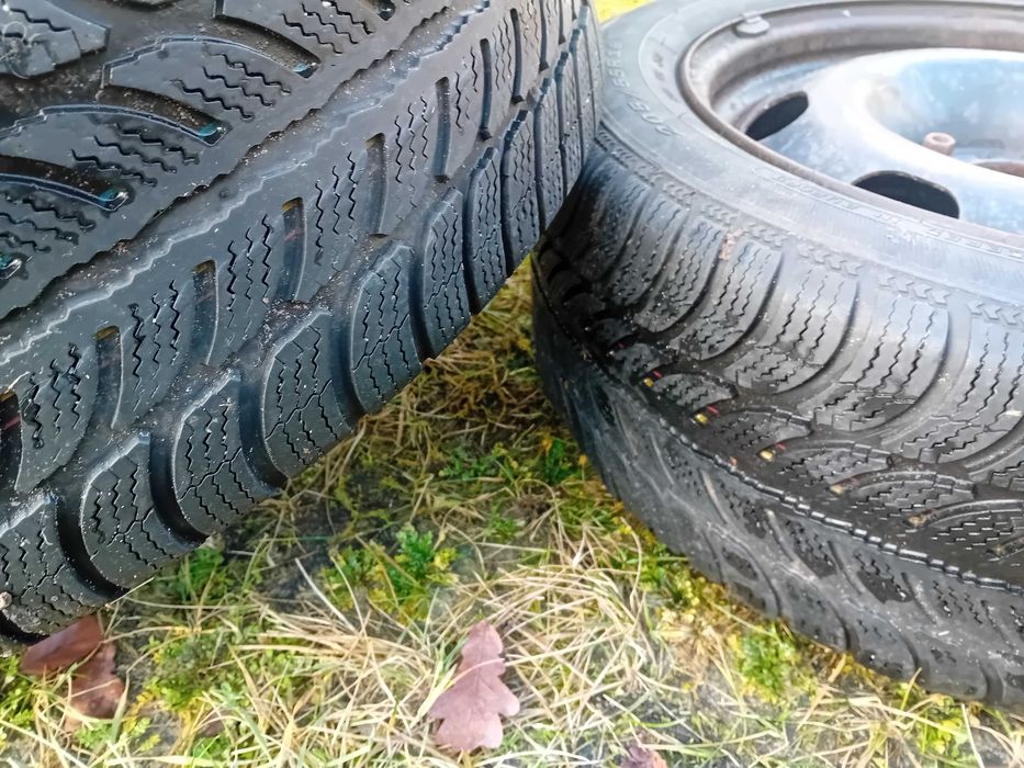 Opony zimowe plus felgi.