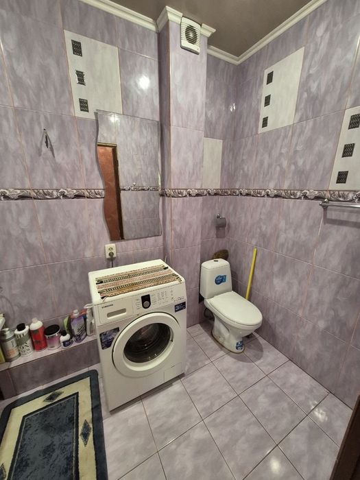 Продам 2-х сталинку с раздельными комнатами