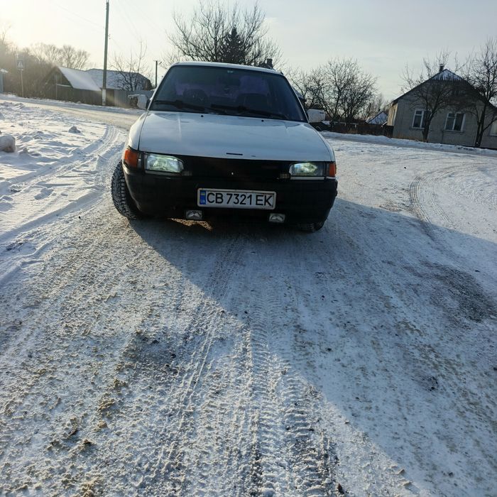 Продам Мазду 323 строчно