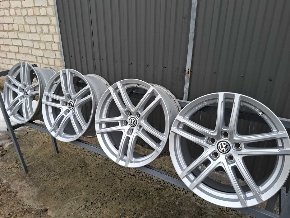 Диски Dezent5/112 R18 8J ET30 2020рік .