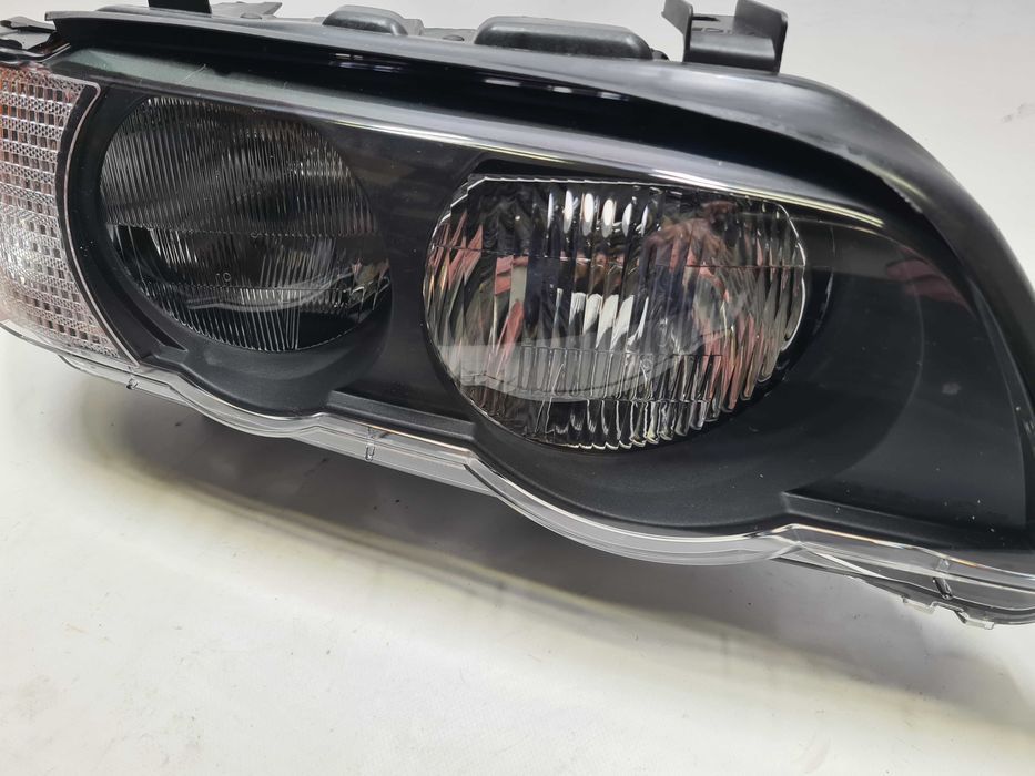 Lampa prawa reflektor prawy przód BMW X5 E53 NOWA H7 HB3