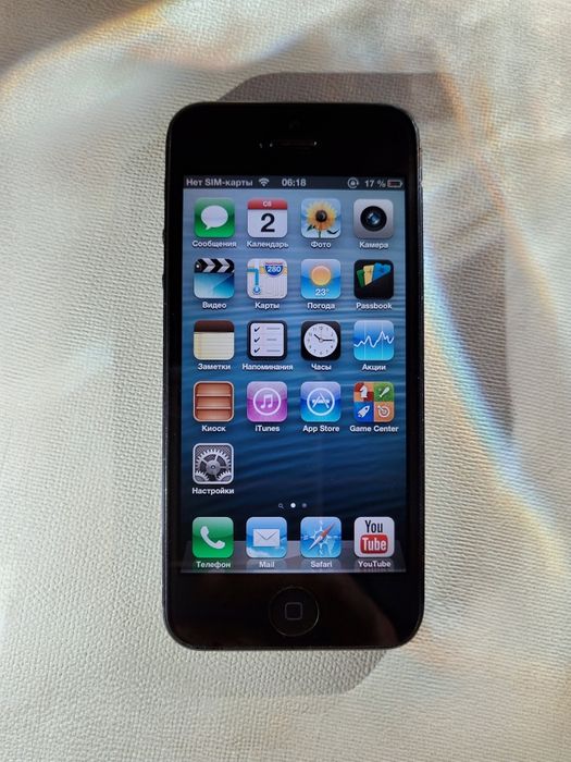Черный iPhone ( айфон ) 5 32 gb ios 6 компактный телефон, звонилка