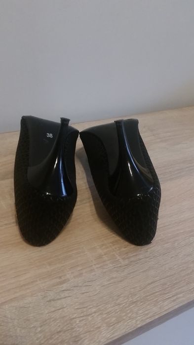 Buty na szpilce .
