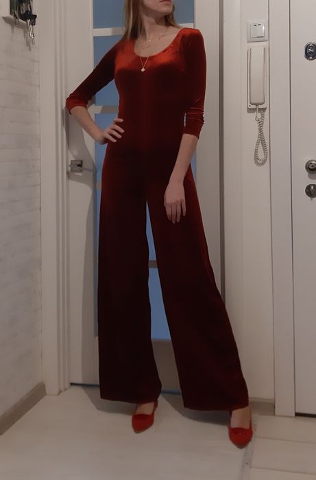 Нарядный женский комбинезон