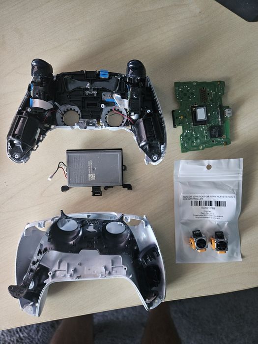 Pad Playstation 5 części