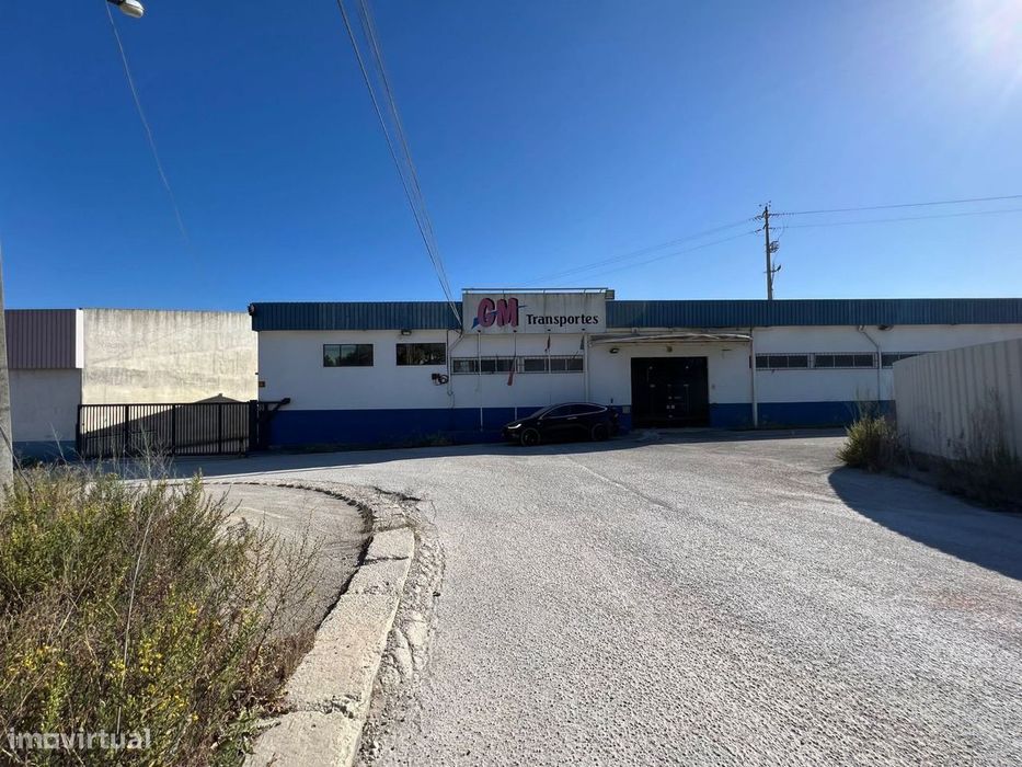 Armazém para arrendar Setúbal 350m2