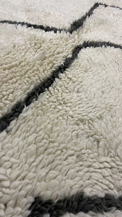 Tapete Grande e Espesso com Design Moderno