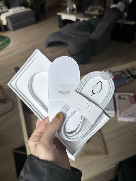 iPhone 17 Pro Max 512 GB NOWY tylko aktywowany 2 etui szybka ładowarka