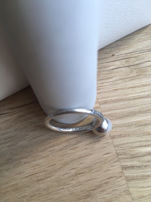 ‼️nowy, oryginalny srebry pierścionek Pandora. Rozmiar 54.