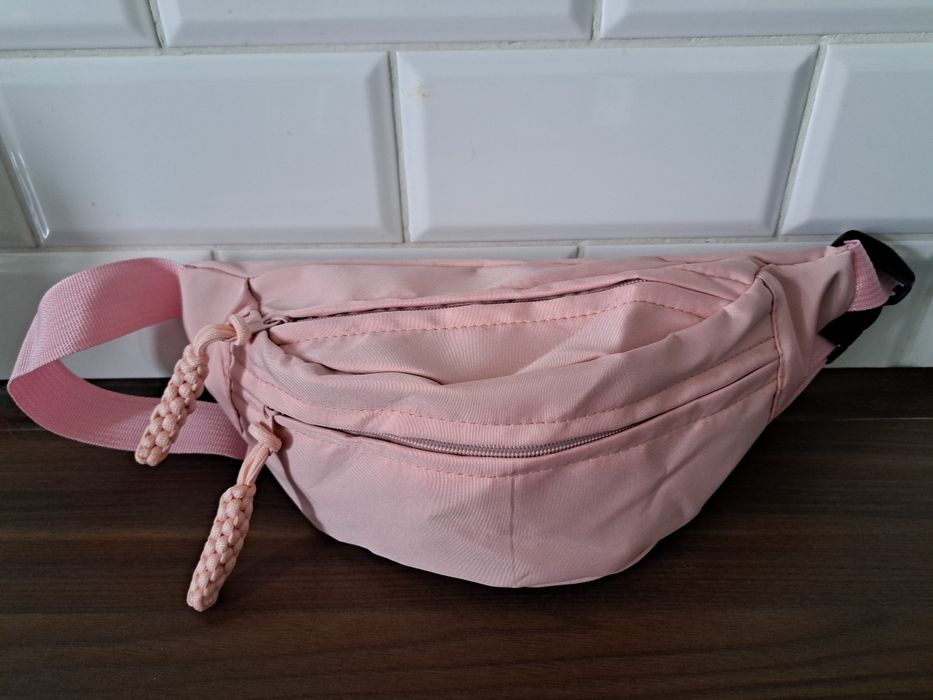 Turystyczna nerka damska-nowa