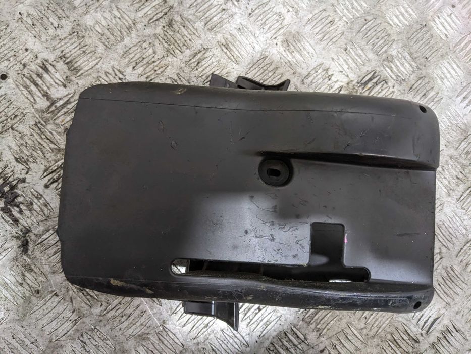 VW Volkswagen Golf IV 4 Dolna Obudowa Kolumny Kierowniczej