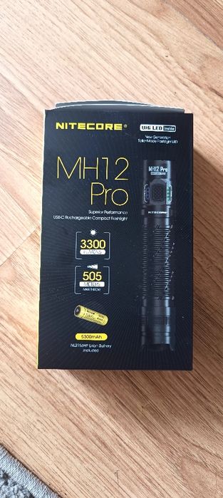 Mało używana latarka NITECORE  MH12  pro
