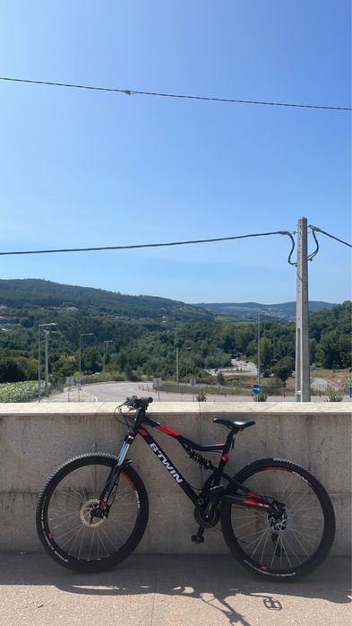 B'Twin Rockrider 520S