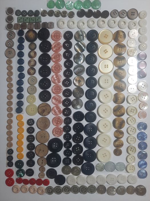 Botões em  massa e metálicos Vintage