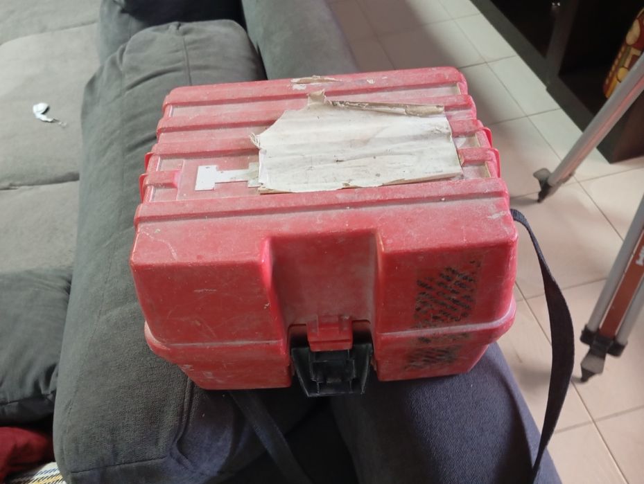 Nível laser hilti com tripé